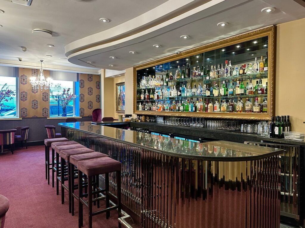 Bar Strand Palace